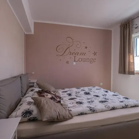 Dream Lounge With Sea View Apartmán *