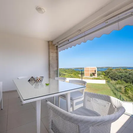 Dream Lounge With Sea View Apartment