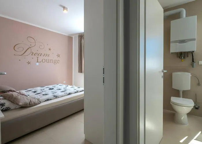 아파트 Dream Lounge With Sea View 풀라